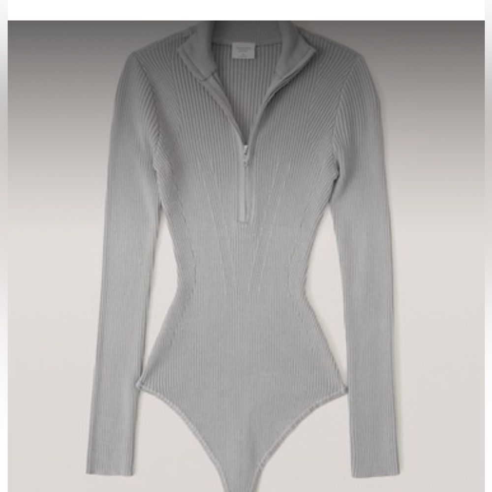 COPY - Abercrombie & Fitch Grey bodysuit